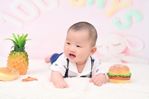 兰州宝宝眼角红血丝