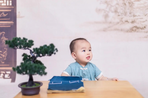 兰州三个月宝宝抬头不稳